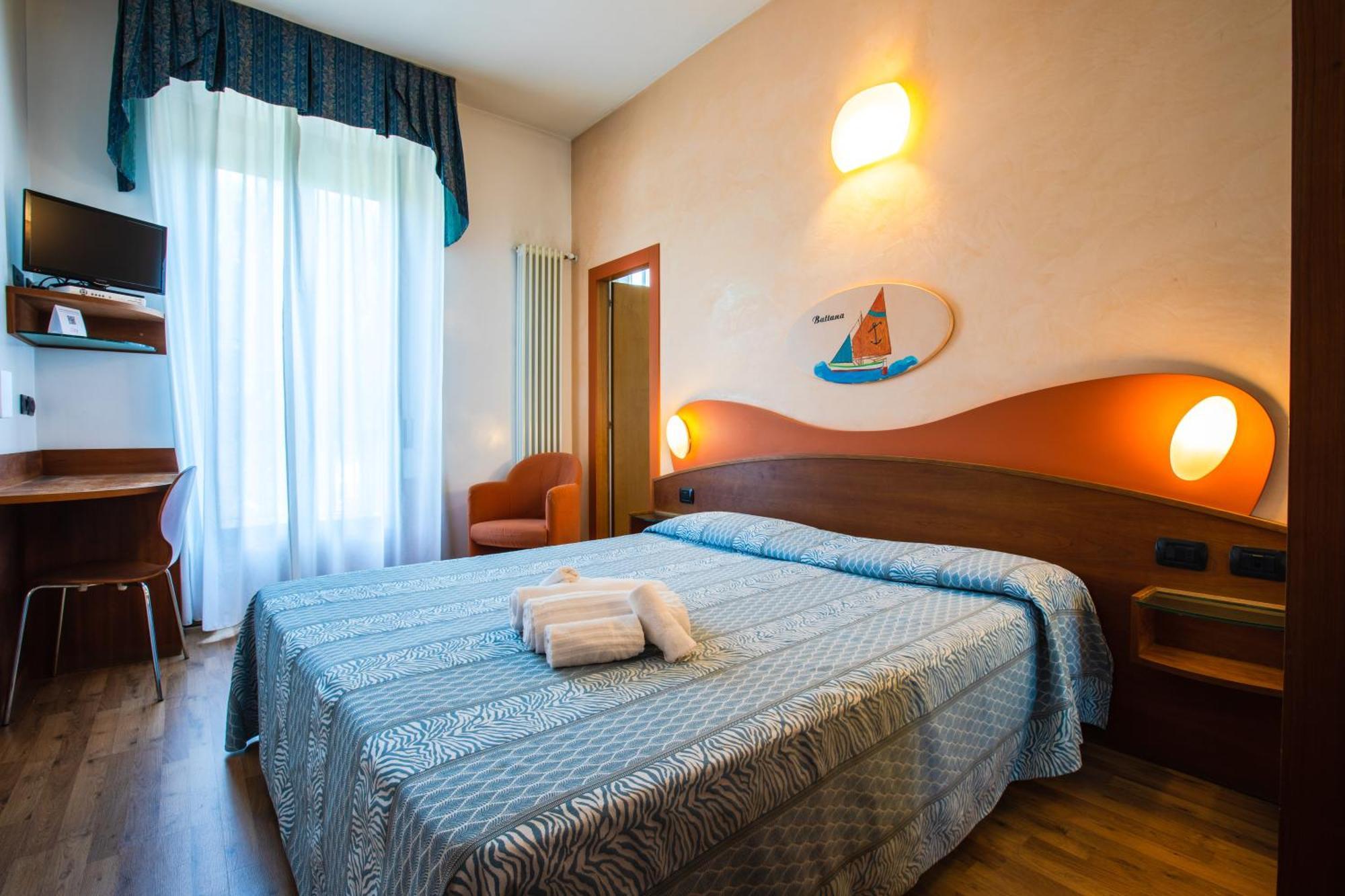 Miramare Hotel Ristorante Convegni Чезенатико Екстериор снимка